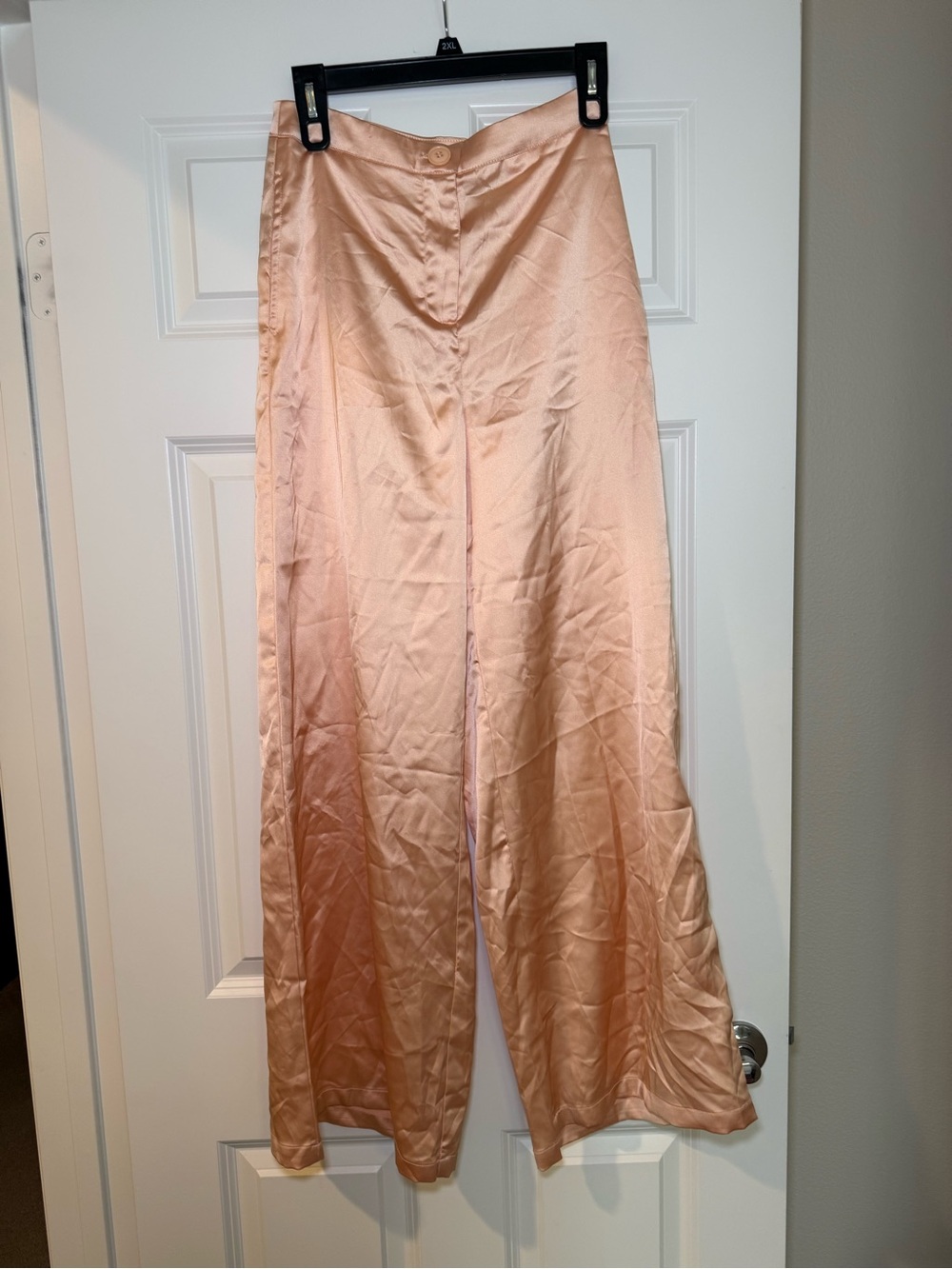 Forever 21 Satin Wide-Leg Peach Satin Pants Size Small NWT
